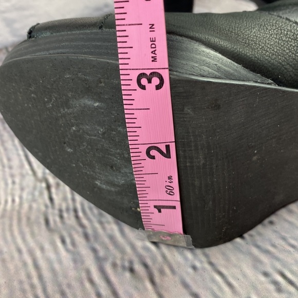 FOSSIL Black Leather & Suede Back Zip Up High Heels - Picture 10 of 17